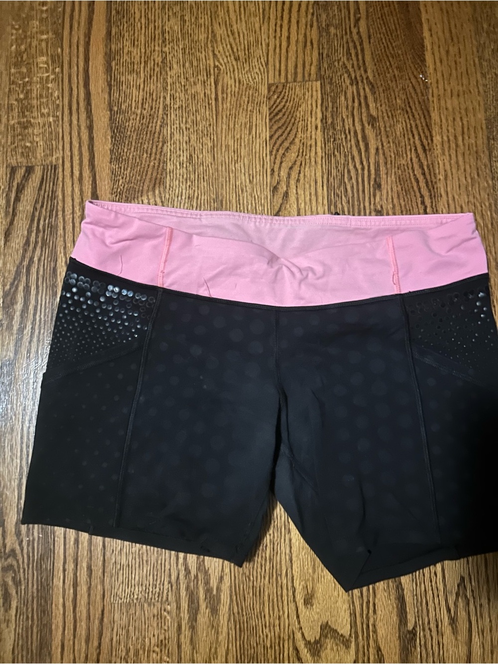 lululemon athletica Black Bike Shorts with Pink Waistband - Picture 2 of 2